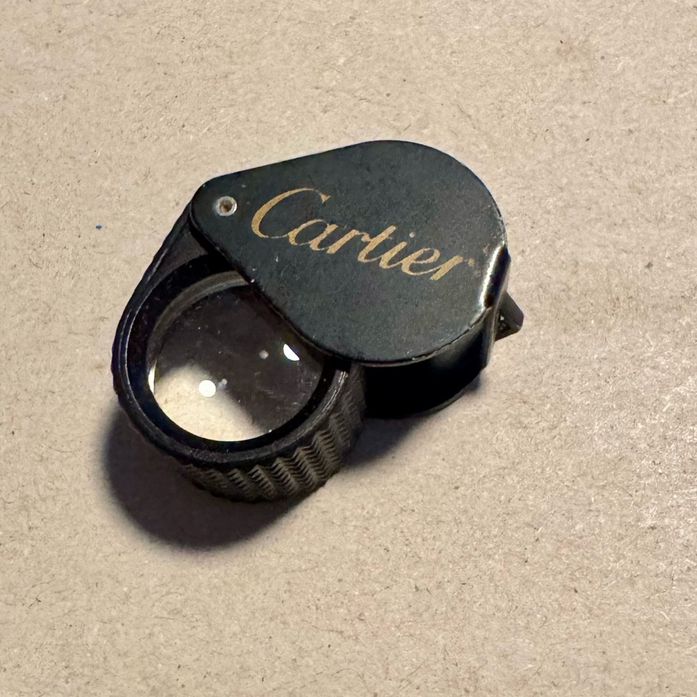 Cartier Black Folding Loupe with Red Velvet Pouch - Picture 5 of 6